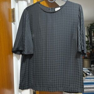 SILK HOUNDS TOOTH PRINT FLOWY SLEEVE BLOUSE